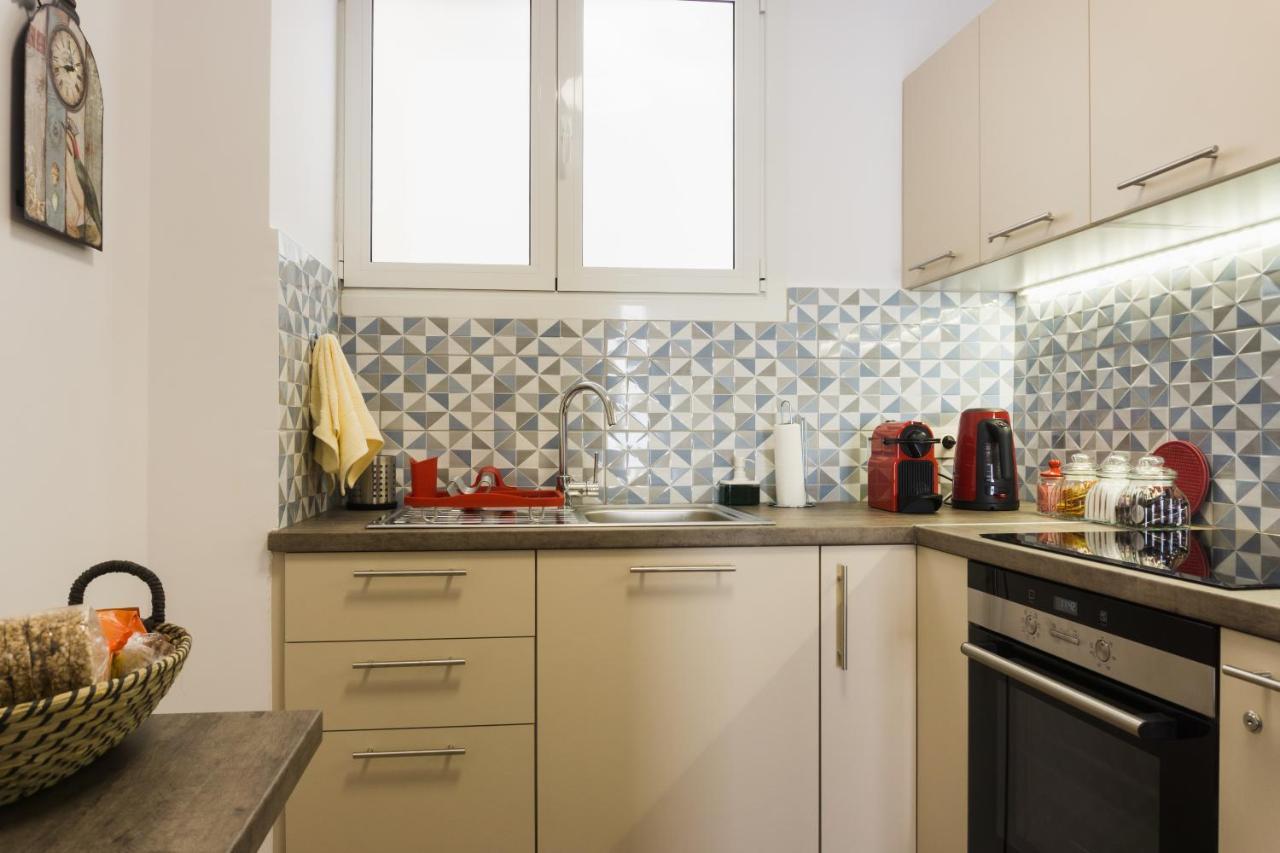 Comfort Zone Apartment In The Heart Of Athens Atenas Exterior foto
