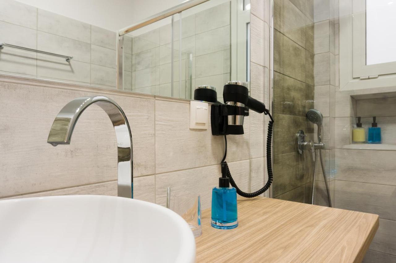 Comfort Zone Apartment In The Heart Of Athens Atenas Exterior foto